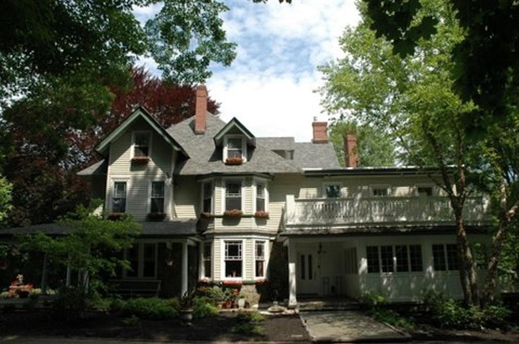 Wayne Bed & Breakfast Inn (Adults Only) Экстерьер фото